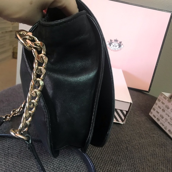 Juicy Couture vintage leather flap bag sheep cross - Picture 6 of 12